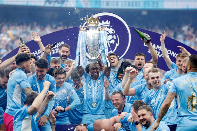 黄希扬：希望在向余望这一代人身上实现世界杯梦想（黄希扬：期盼向余望这一代人圆梦世界杯）