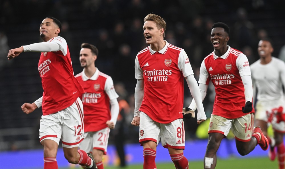 马竞与埃因霍温红白球衣有何区别？西蒙尼：你这是废话（被问马竞与埃因霍温红白球衣有何不同，西蒙尼：这不废话吗）