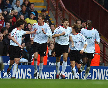 斯皮纳佐拉：我们没能踢好，感觉本菲卡更强、更具侵略性（斯皮纳佐拉直言发挥不佳：本菲卡实力与侵略性占上风）