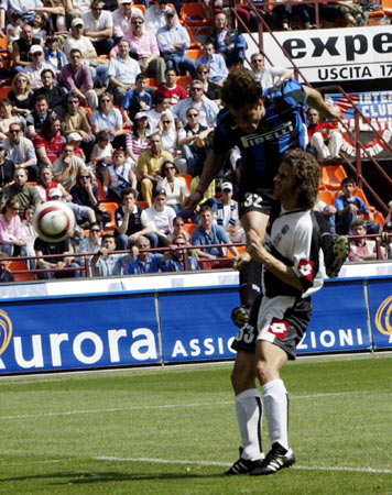 美国青春风暴席卷全球（美式青春风潮风靡全球）