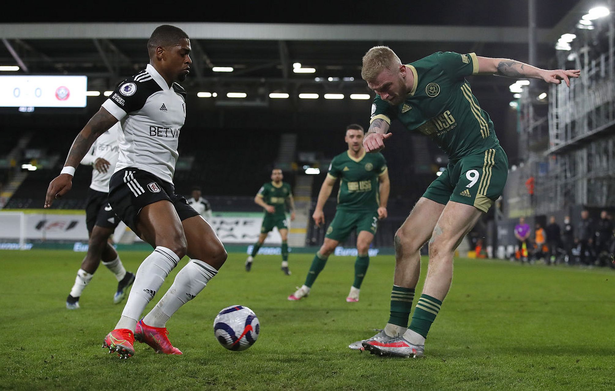 姆本扎：我和铁人签了两年合同，下赛季在中超继续为铁人效力（姆本扎：与铁人签两年合约，下赛季继续在中超为铁人出战）